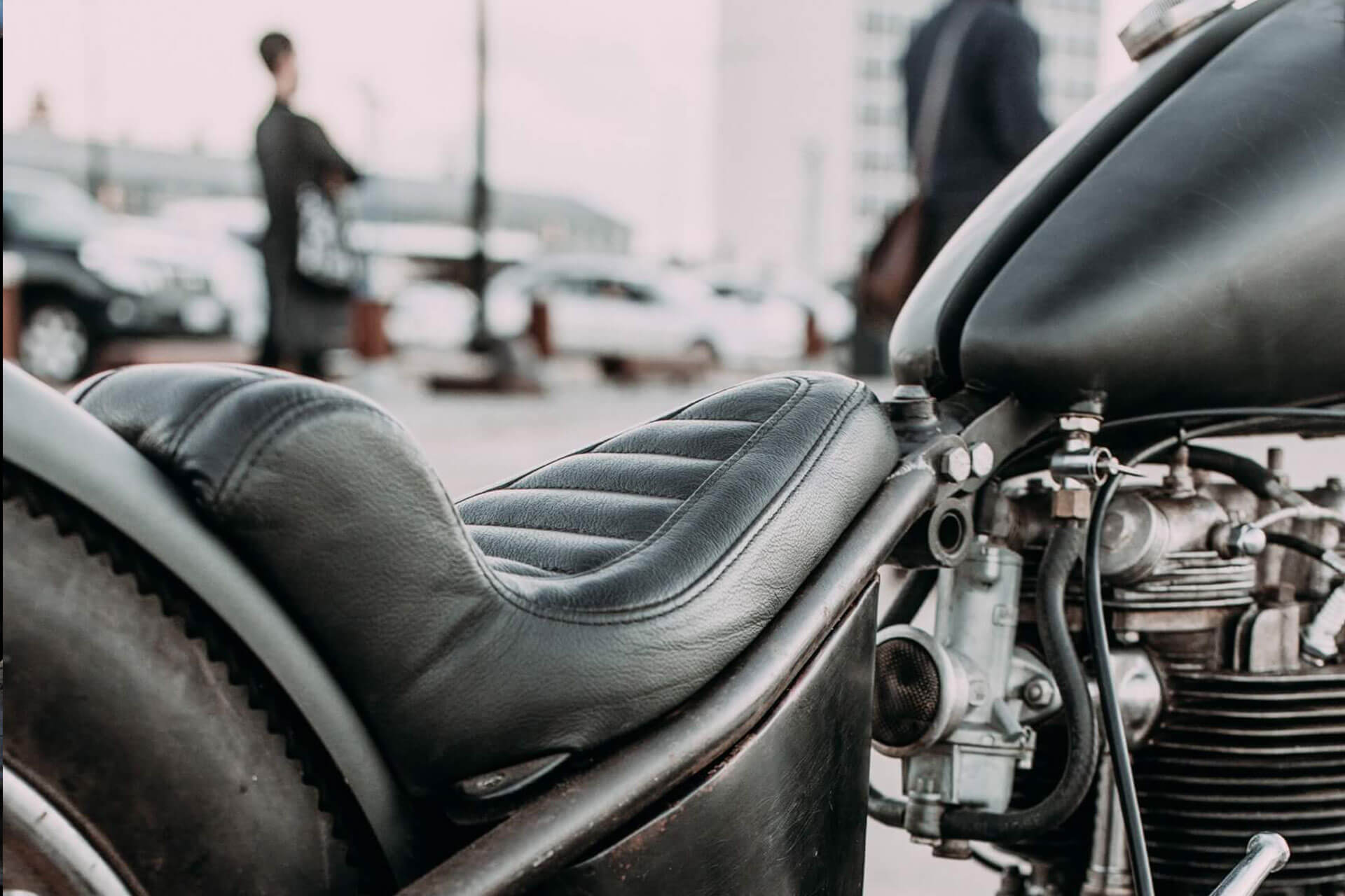 Schaumstoffkern 50mm Motorradsitzbank bauen beziehen Sitzbank