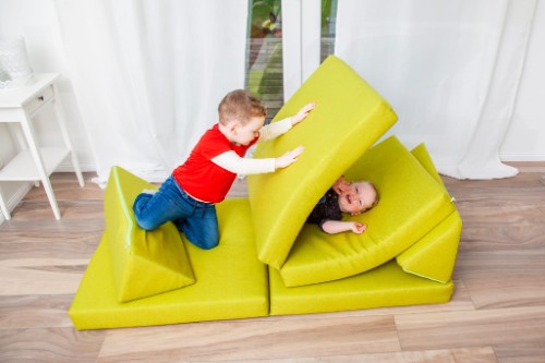 Kindersofa / Spielsofa - belastbarer Schaumstoff + modulares Design